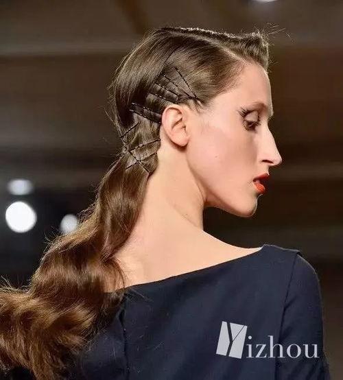 吃瓜群众绑头发视频大全,吃瓜群众绑发视频大全